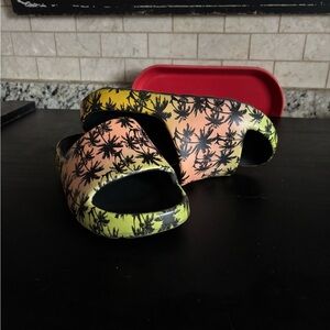 Tropical Palm Slide Sandals